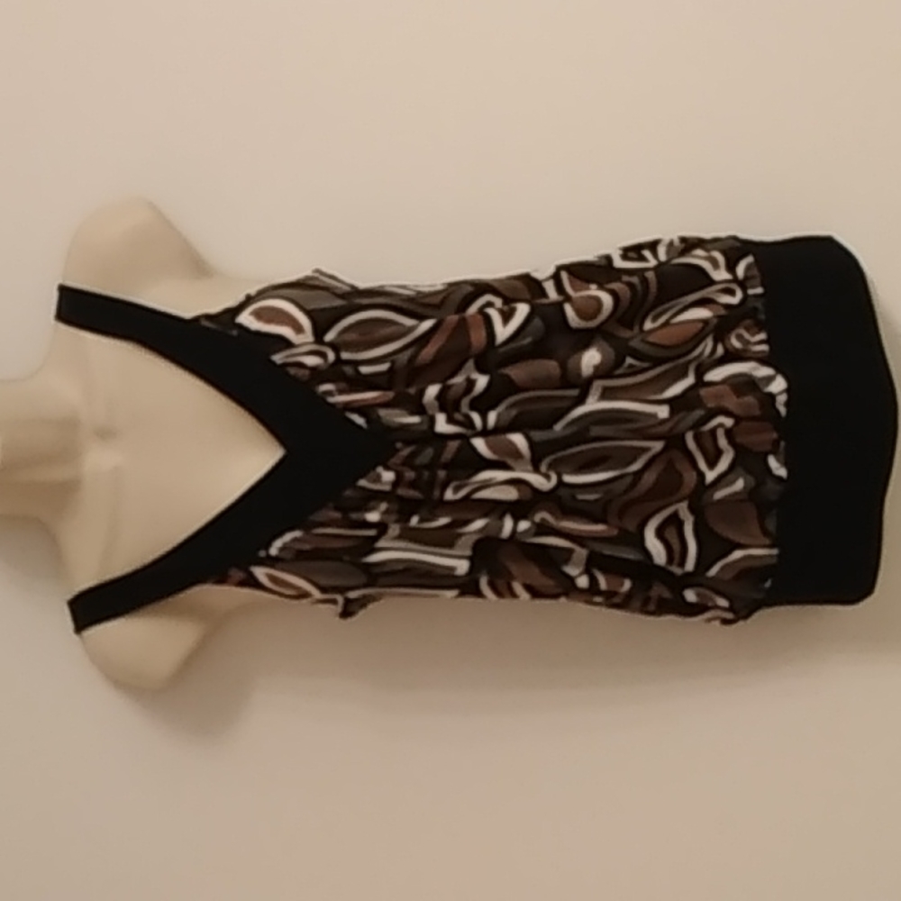 Suzy Shier, V-Neck Top